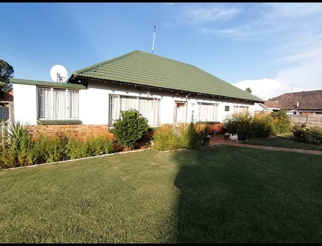 3 BEDROOM FREESTANDING SOLD IN STILFONTEIN EXT 3